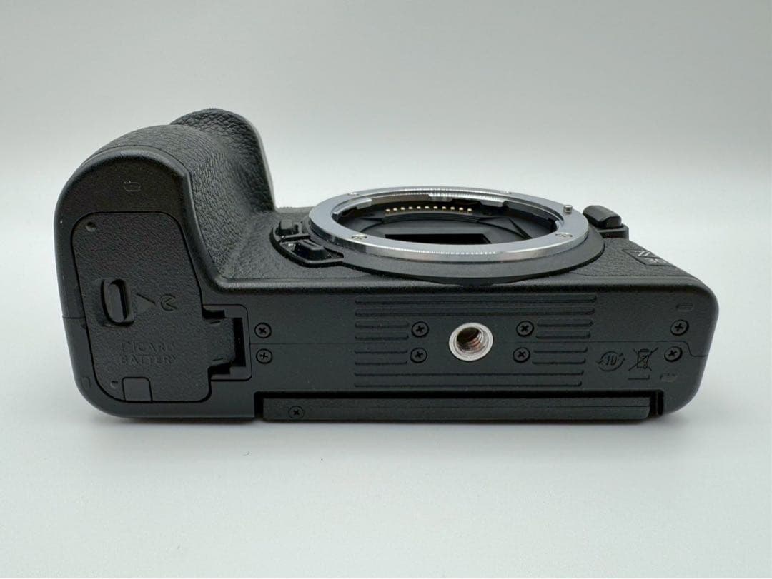 ☆外観美品ジャンク【NIKON】Z30 ボディ ニコン
