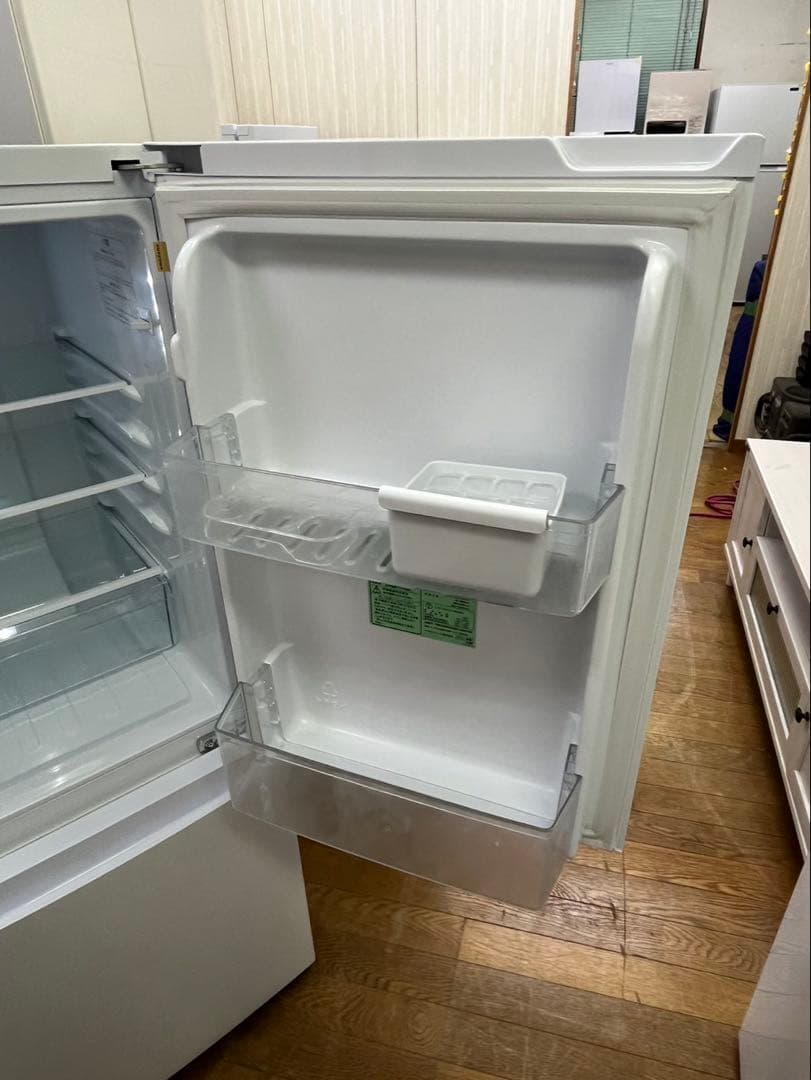 冷蔵庫 2ドア154L 2021年 amadana AT-RF150-WH