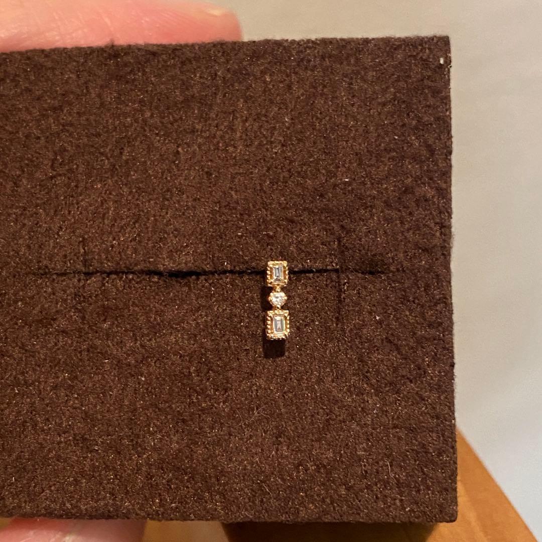 アガット　k10ダイヤスタッドピアス　片耳のみ