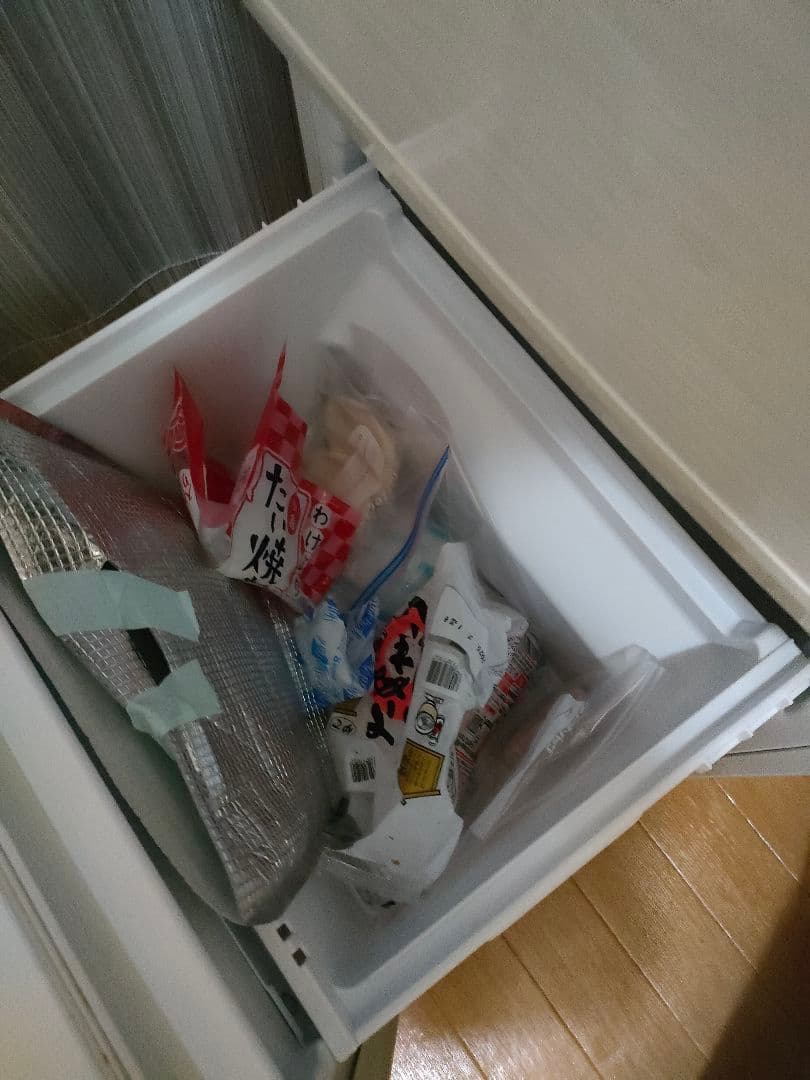 【送料込】SHARP SJ-D14E-W 冷蔵庫　シャープ 一人暮らし用