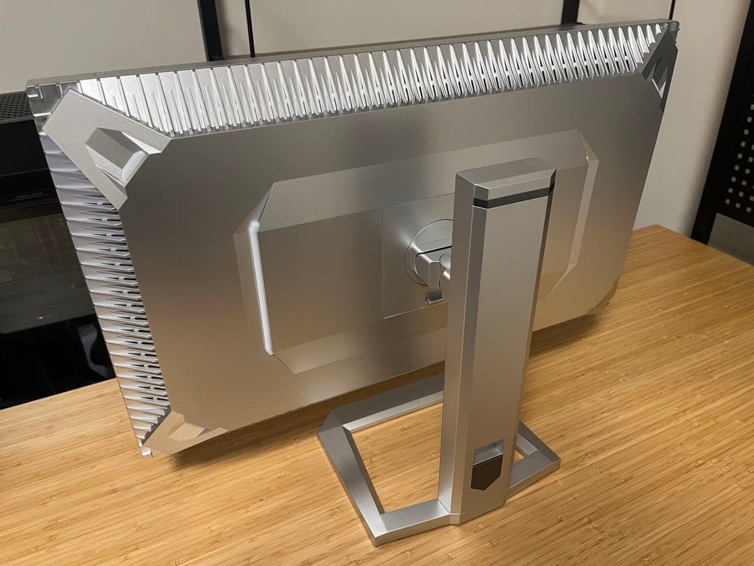 INNOCN 27M2V 27インチ 4K 160Hz ゲーミングモニター