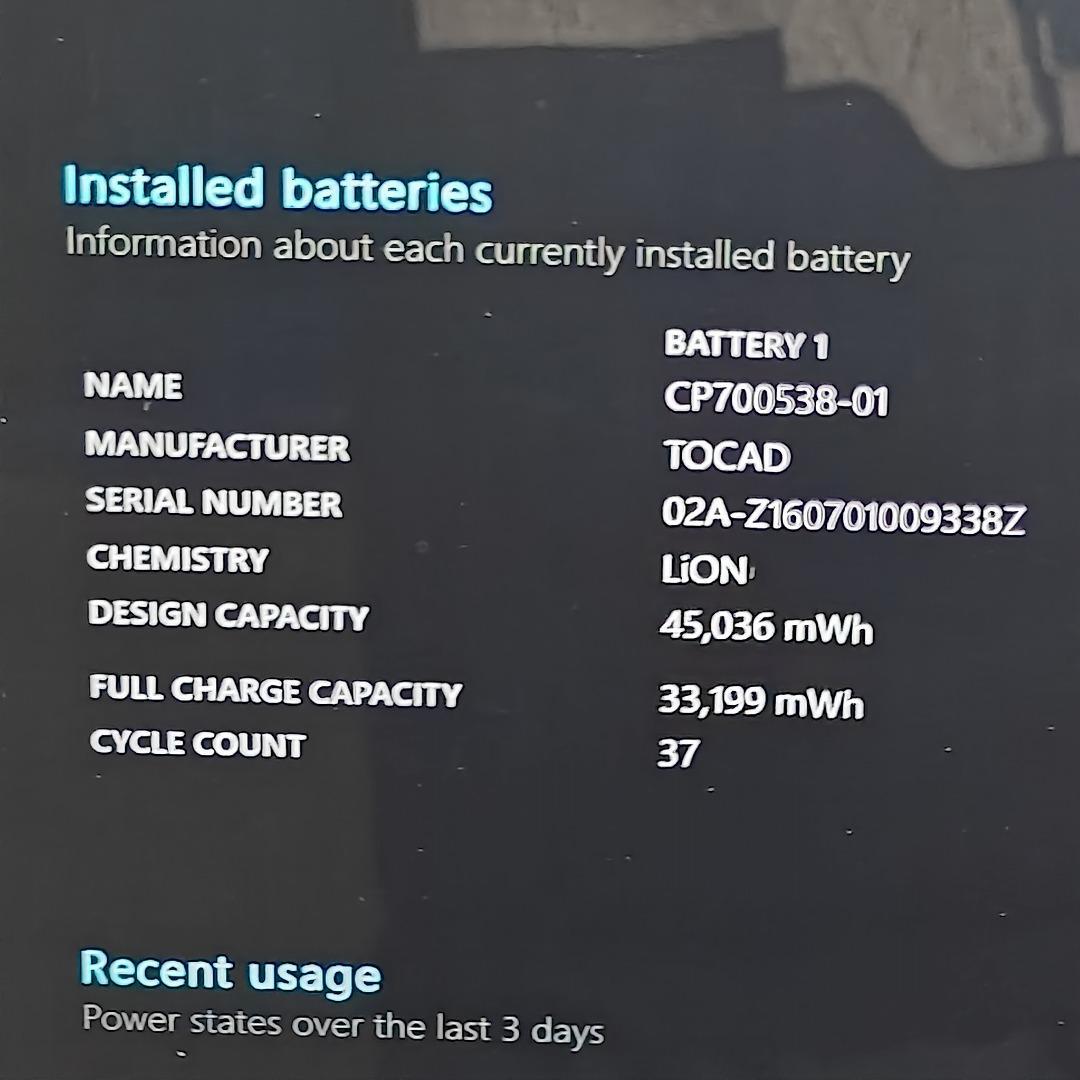 【富士通】AH53 高性能i7 SSD256GB 8GB レッド ノートPC