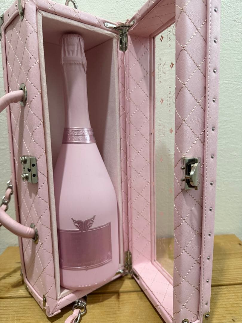 エンジェル ドゥミセック ロゼ ピンク シャンパン　鍵あり　美品　新品未開封