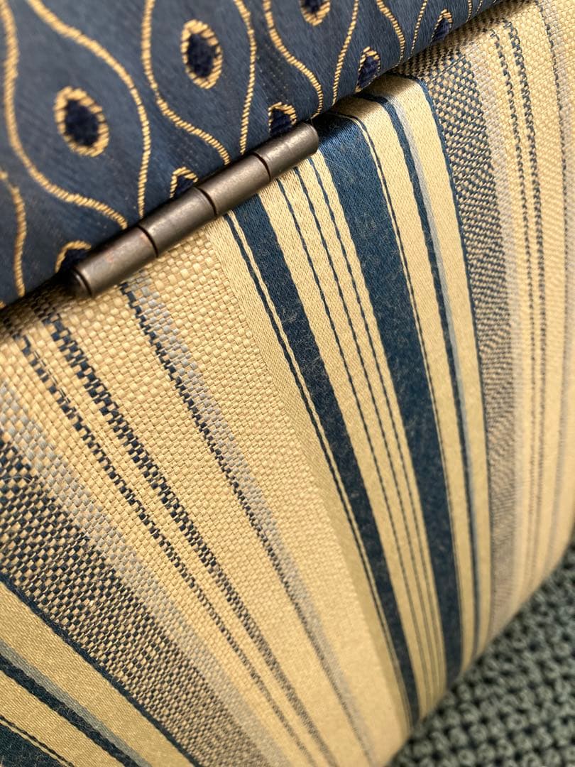 ジェニファーテイラー 収納付スツール＋フリンジクッション