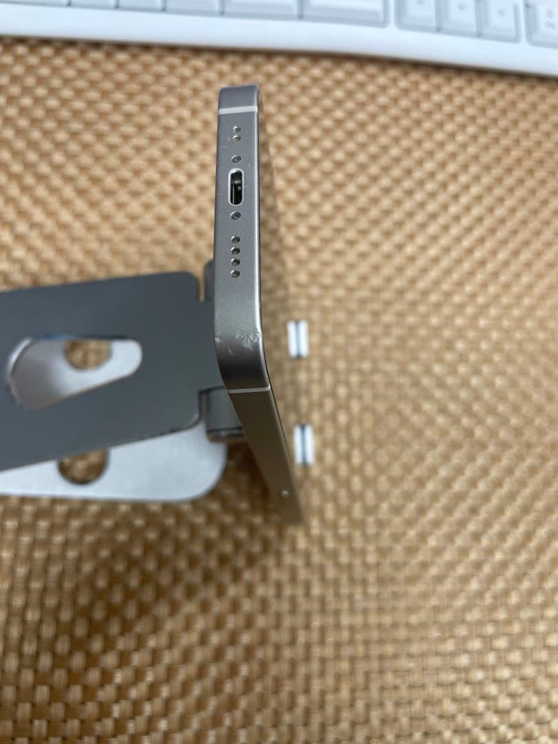 iPhone 13 mini 256 GB スターライトSIMフリー【3827】