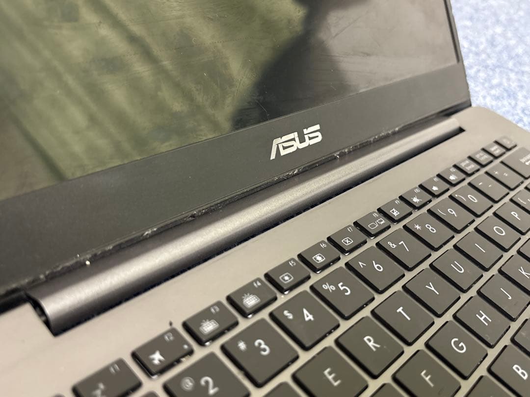 ASUS ZenBook UX430UNR ノートパソコン i7 / 16GB