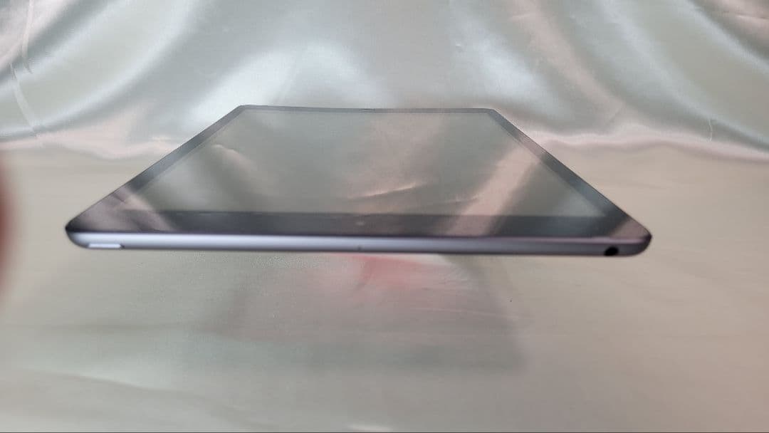 iPad 第7世代 A2197 32GB Wi-Fiモデル 動作品