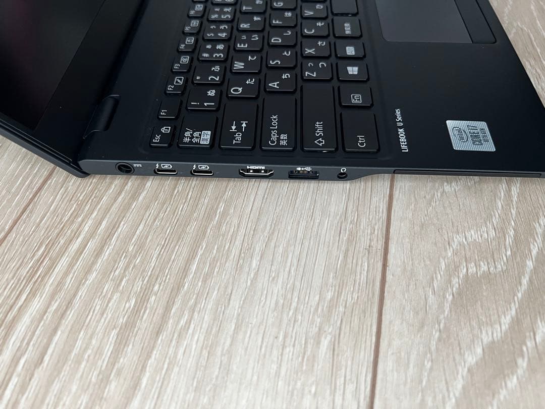 【美品・即使用可】第10世代 i7 富士通 LIFEBOOK U9310/D