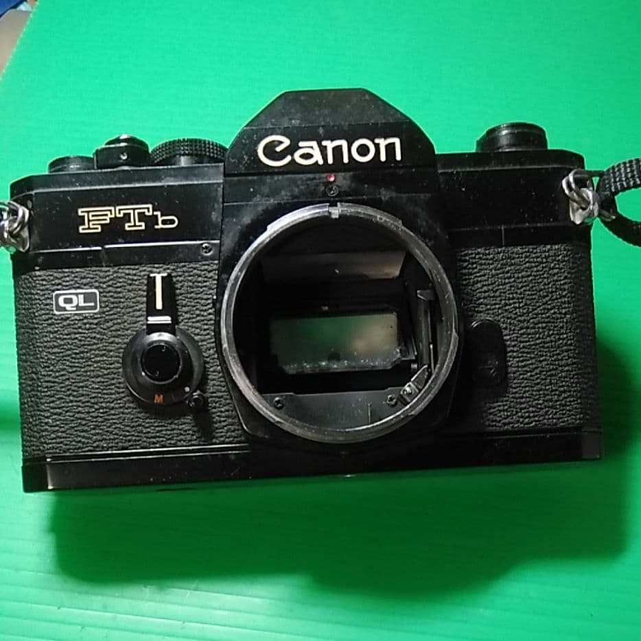 カメラ／Canon  FTb QL  770329