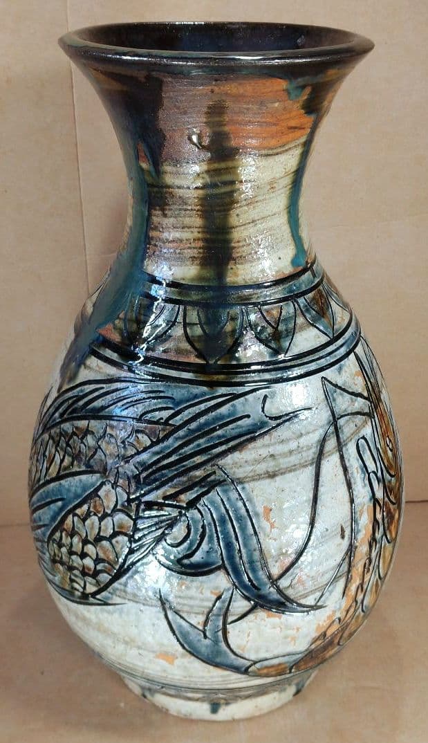 大傑作【本物保証】金城次郎 海老魚紋大壷 共箱 h38cm超 栞 人間国宝本人書