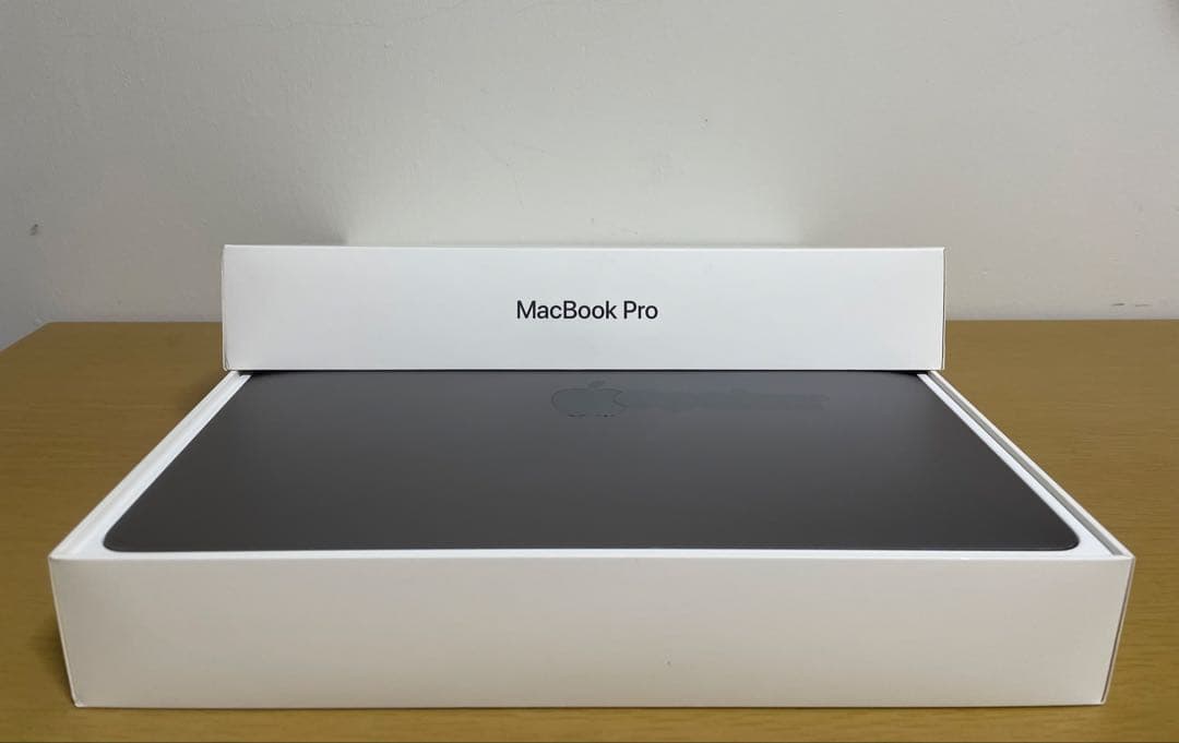 『美品』 MacBook Pro 2020 バッテリー良い