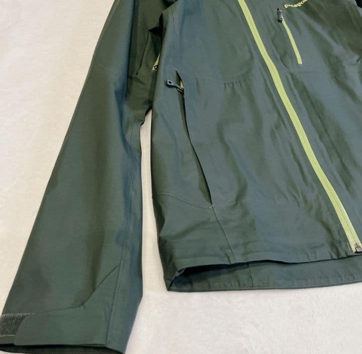 未使用級 patagonia パタゴニア アントラックド ジャケット オリーブ