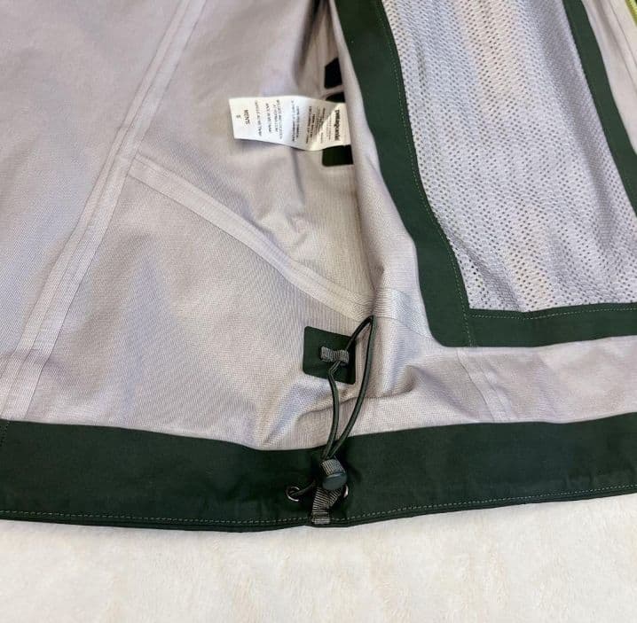 未使用級 patagonia パタゴニア アントラックド ジャケット オリーブ
