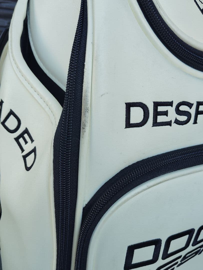 DOCUS DESIGN RELOADED ゴルフバッグ&ヘッドカバーセット