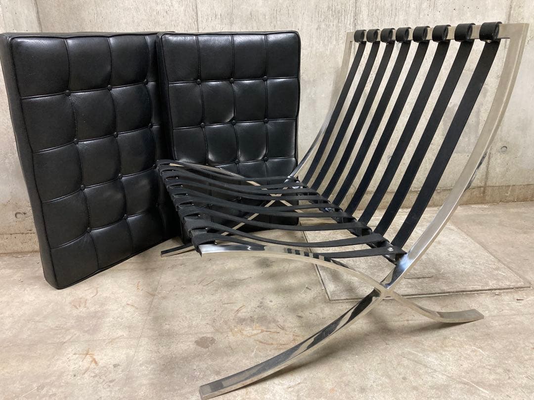 定価140万! 名作 良品 正規Knoll 黒 バルセロナ チェア②オットマン