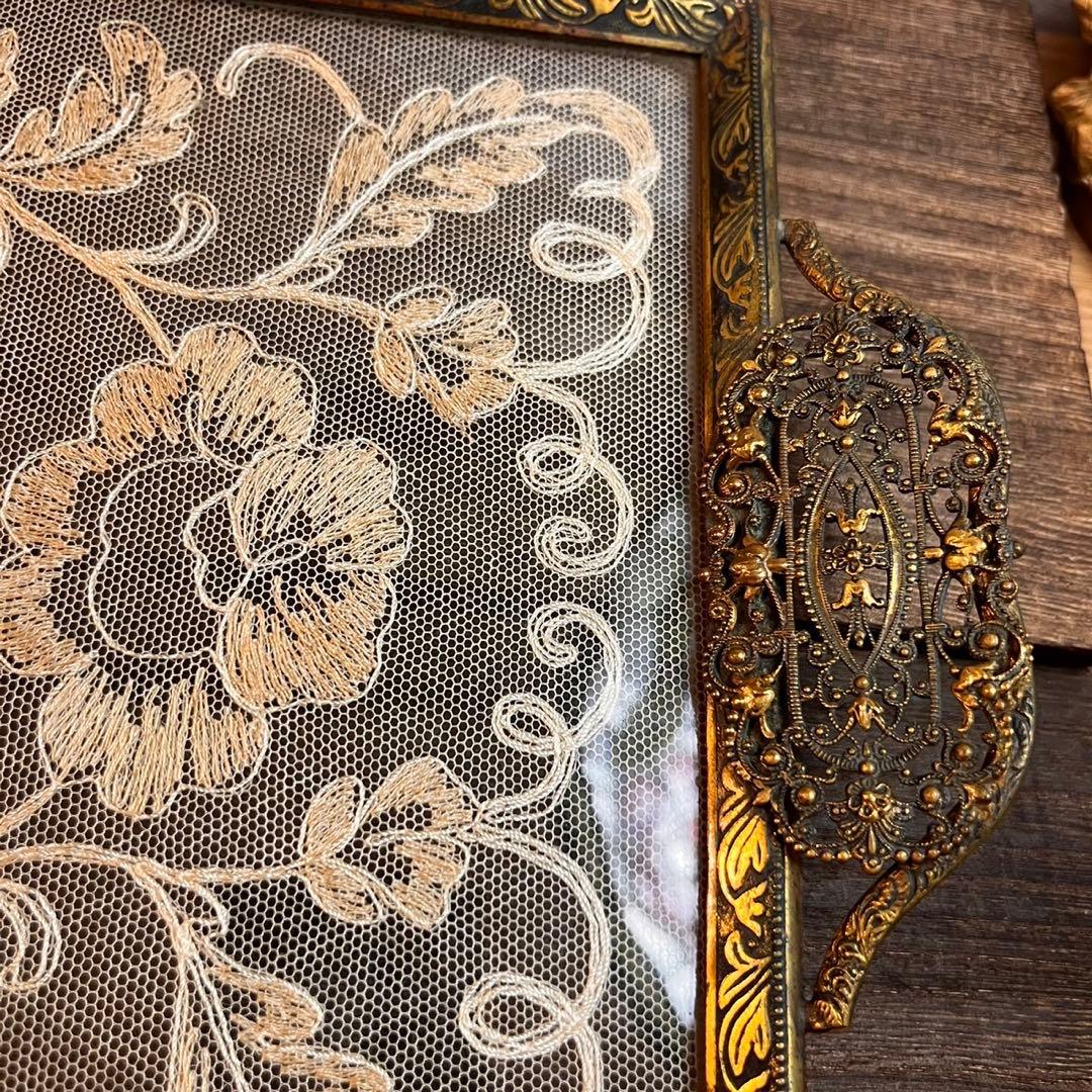 アンティーク　ドレッシングトレイ　刺繍トレイ　アクセサリートレイ　レース