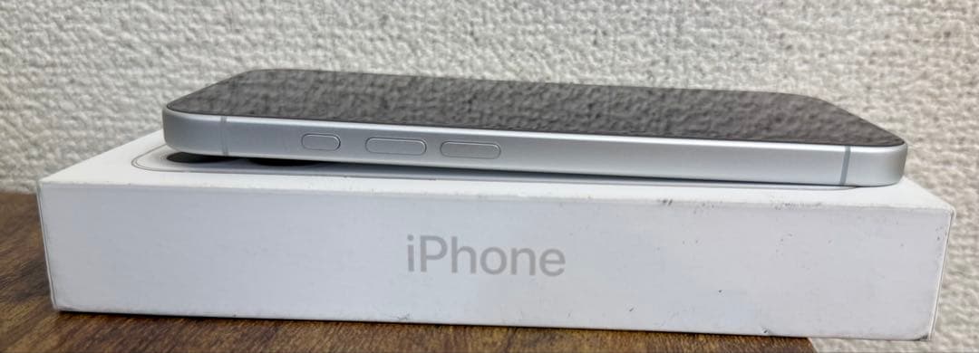 Apple iPhone17 ホワイト 512GB SIMフリー 本体 1回使用