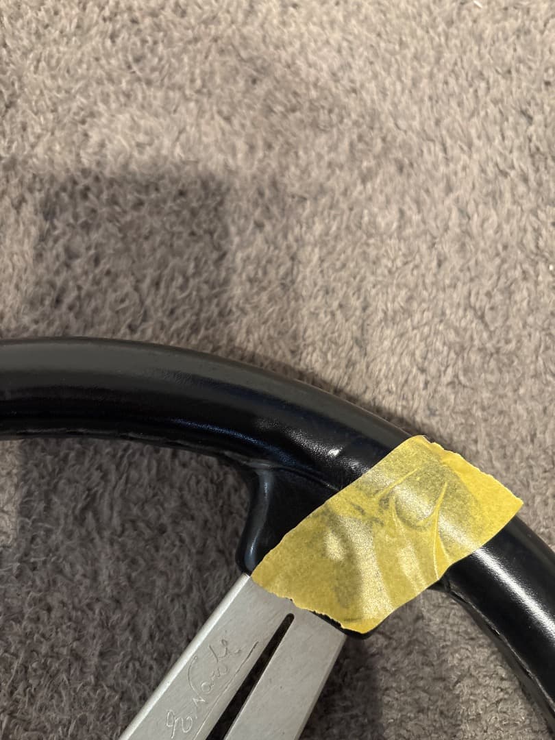 ナルディ製 3本スポーク ステアリングホイール32パイ