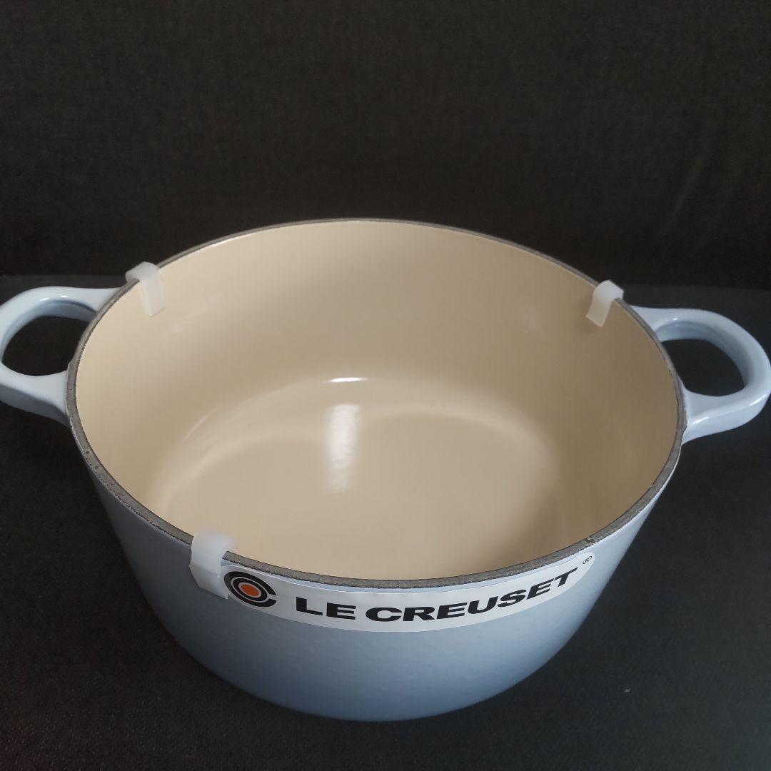 ルクルーゼ　両手鍋　22cm　コースタルブルー　未使用品　ココット　ラウンド