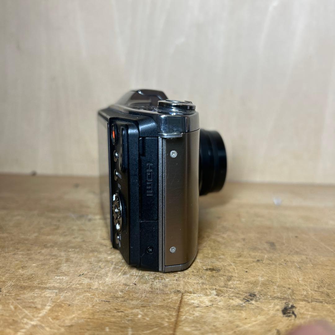 Olympus SZ-11 14 Megapixel 完動極美品