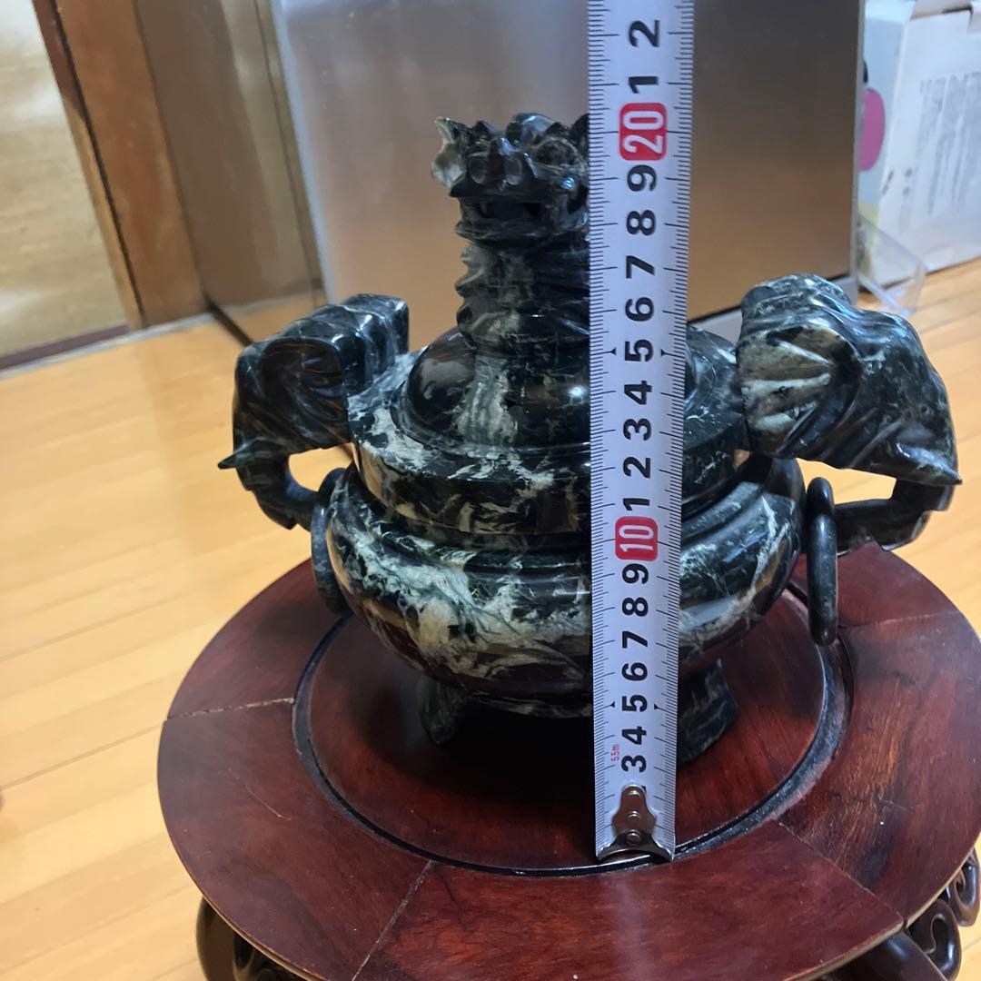 三足香炉　蛇紋石　大きめ獅子 象