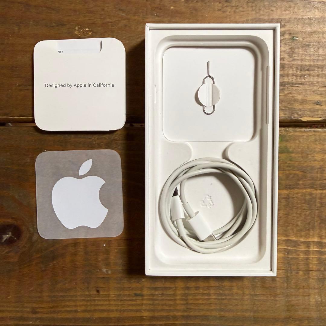 iPhoneSE3 バッテリー75% SIMフリー 64GB スターライト