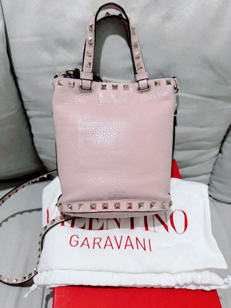 VALENTINO ヴァレンティノ ロックスタッズ ショルダーバッグ ピンク