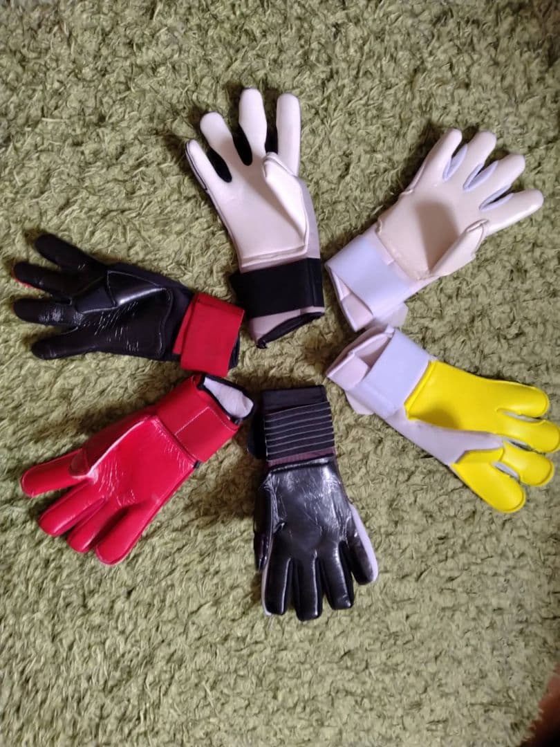 高品質サッカーGKグローブ　JFLトップ/Jリーグ下部チーム選手着用！