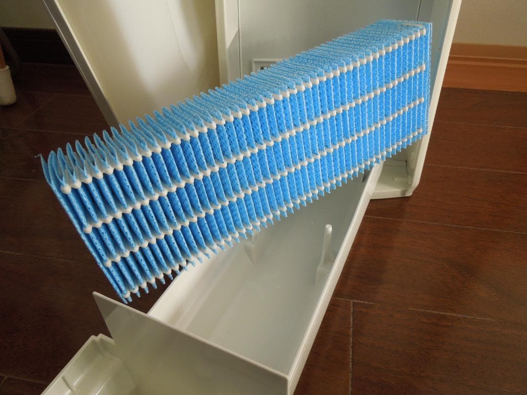 【未使用品】SHARP 加湿空気清浄機 KC-30T2-W　床置・卓上兼用型