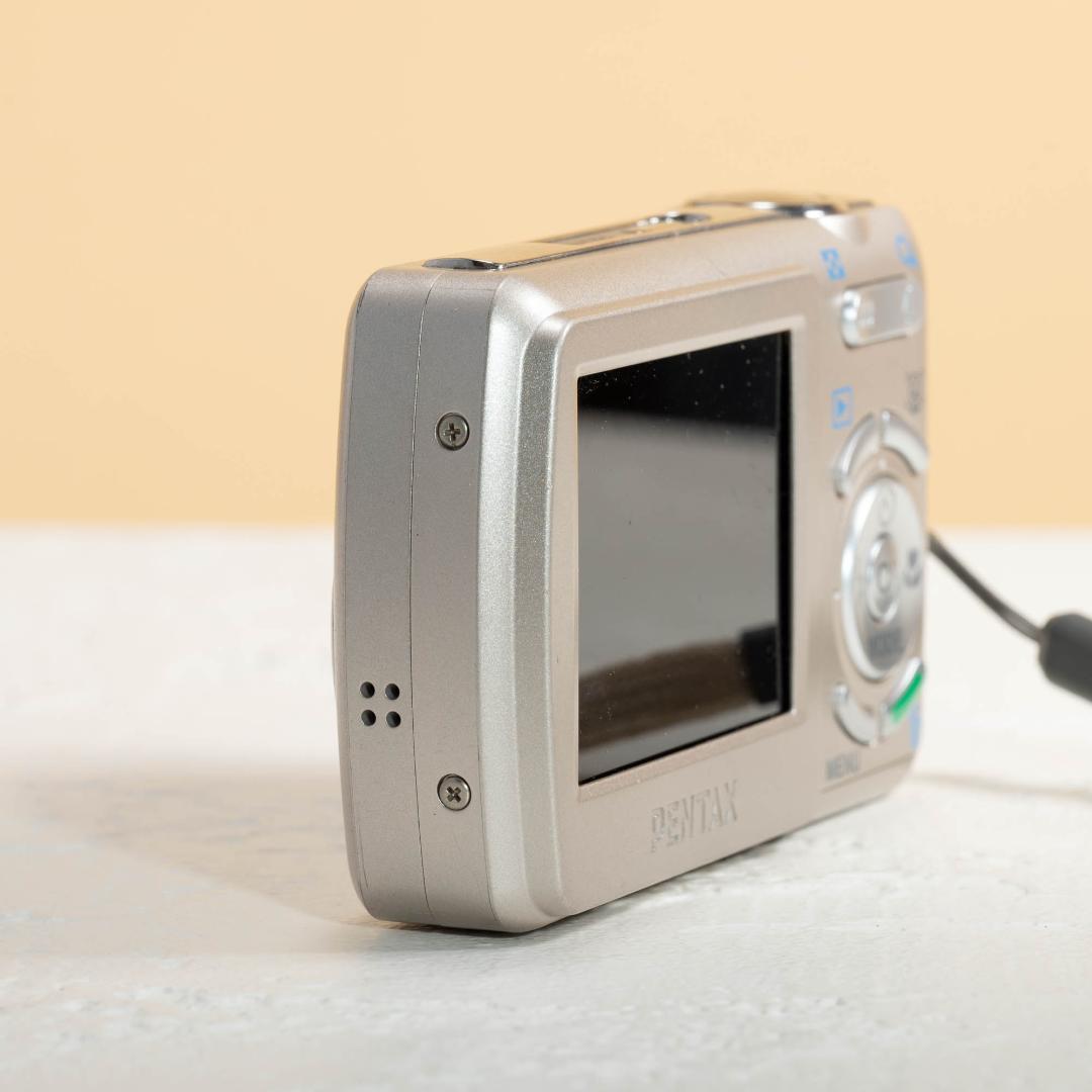 【単3電池で動く平成レトロなコンデジ】PENTAX optio E70