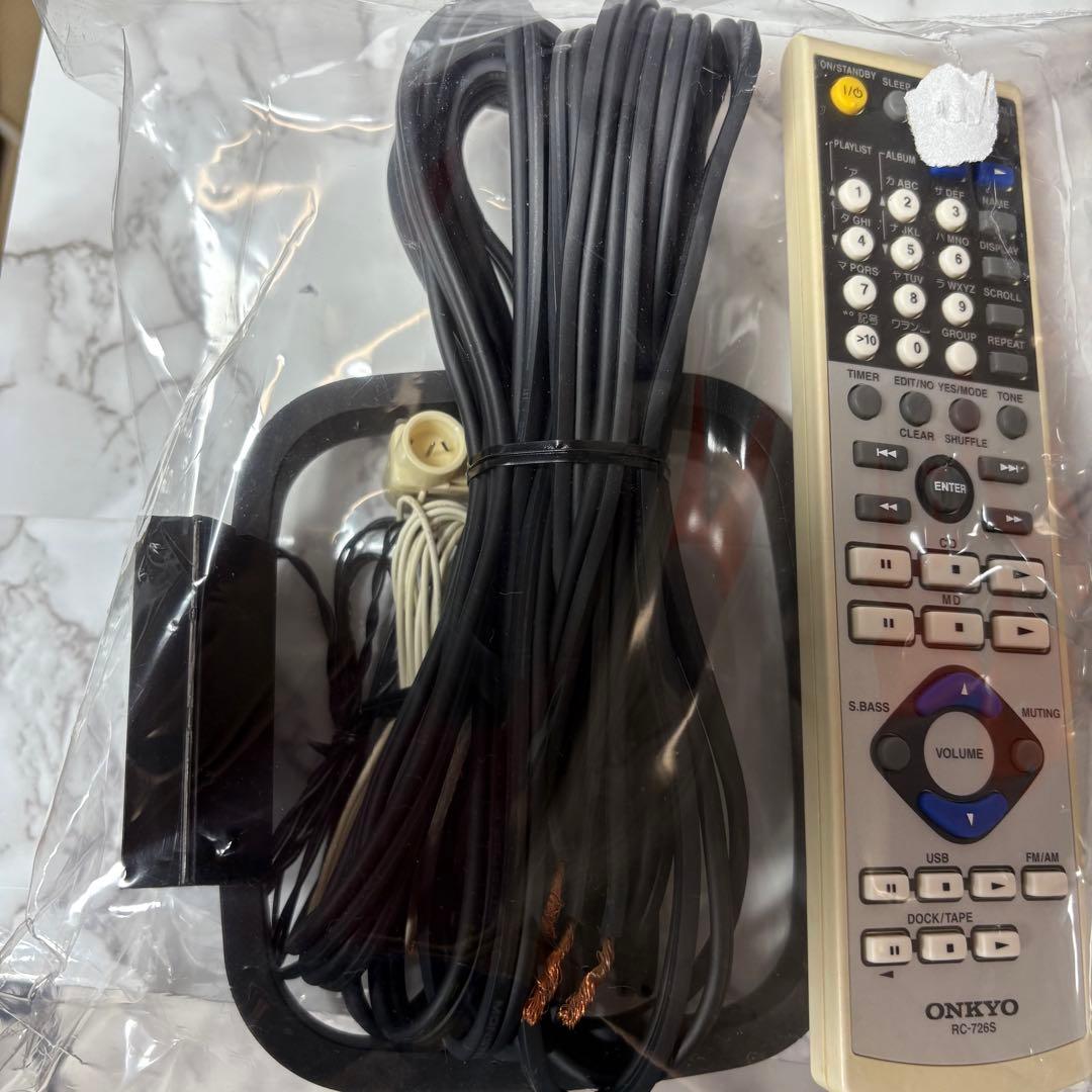 良品　ONKYOオンキョーFR-N9FXシステムコンポ　シルバー