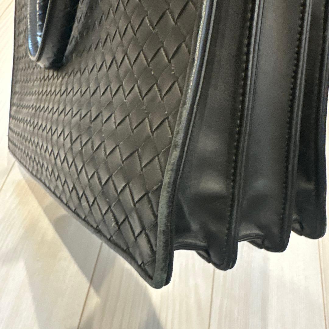 ボッテガヴェネタ イントレチャート ビジネスバッグ　ブラック【週末まで】