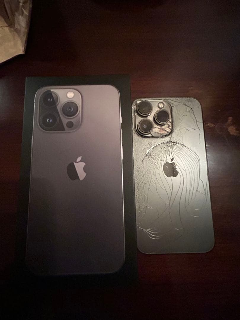 iPhone 13 Pro 256GB ブラック　SIMフリー