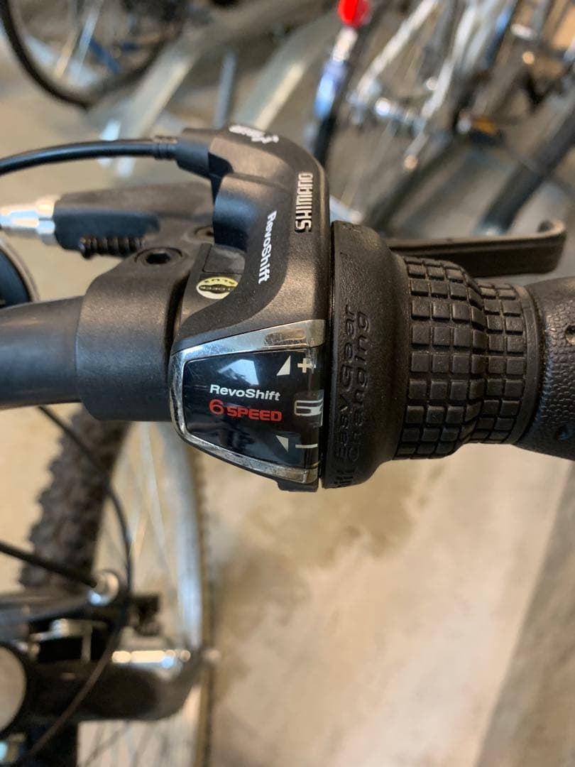 【滋賀引取限定】GRAPHIS 24インチ　ジュニア用　自転車 クロスバイク