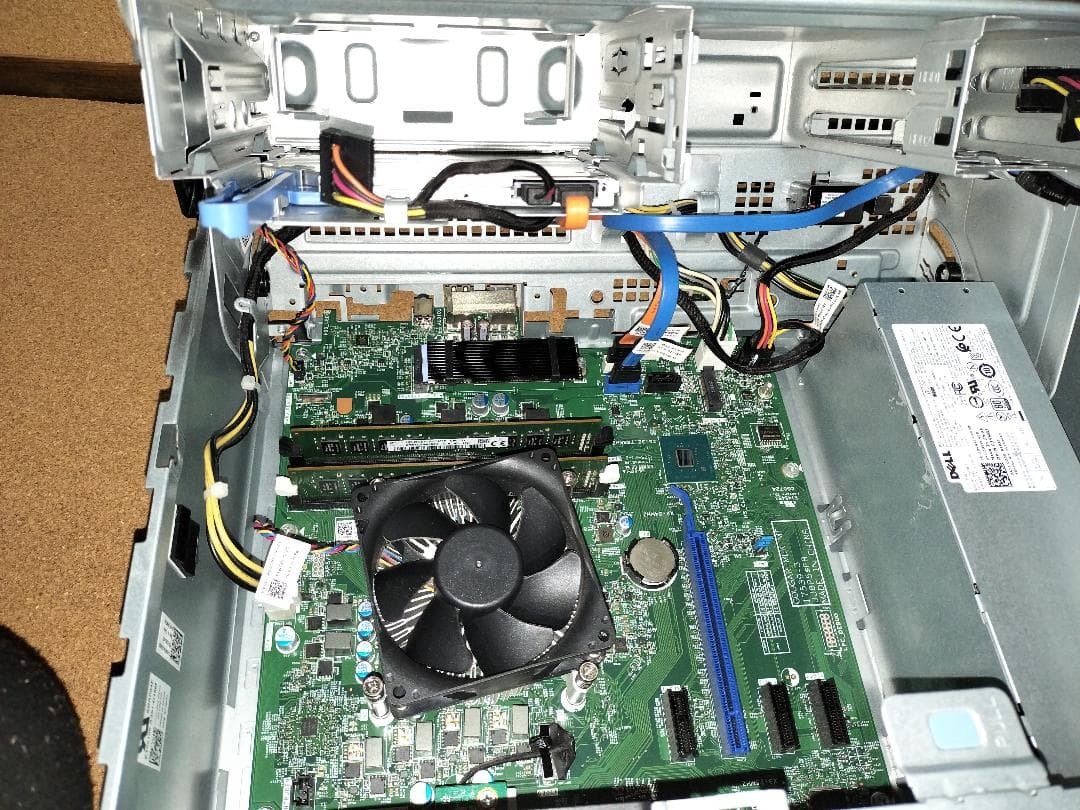 DELL OptiPlex 3070ミニタワー Core i5-9500第9世代