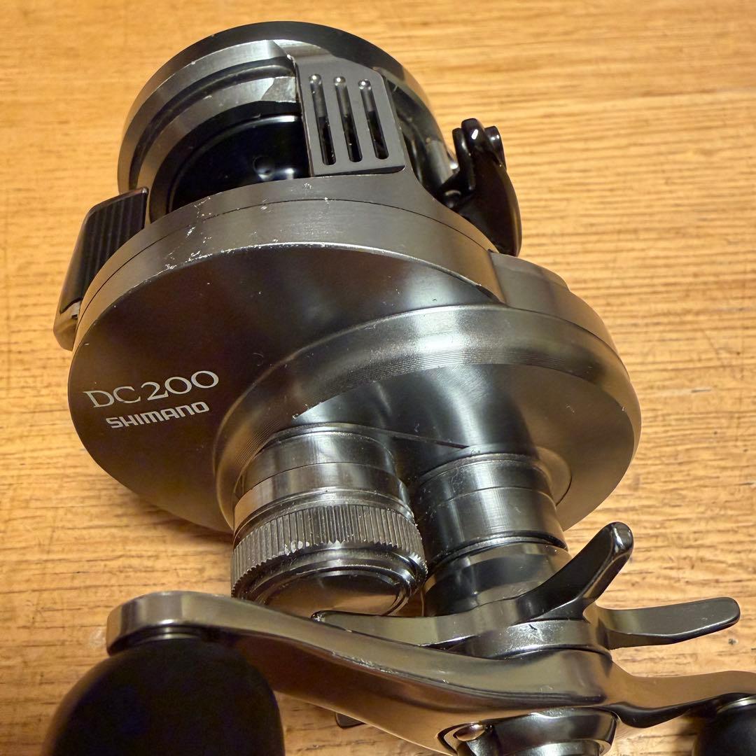 【最安値】シマノ 19 カルカッタ コンクエスト DC 200