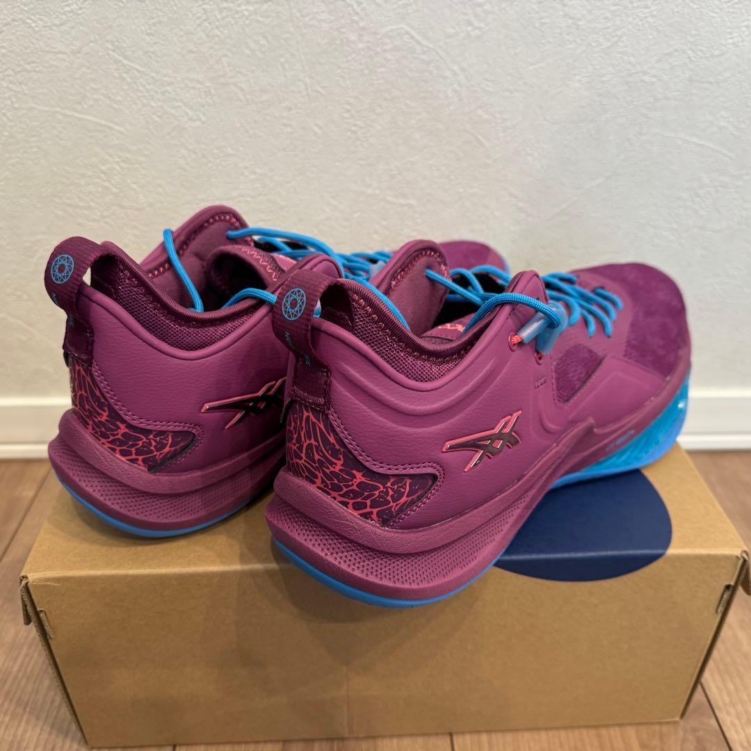 syamiiiiii　asics nova surge low 2 美品