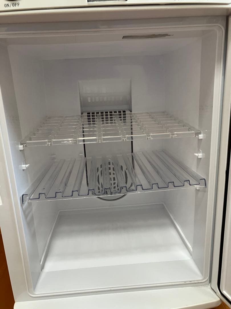 VS-404WH/8K 冷温庫 25L 小型冷蔵庫　VERSOS ベルソス