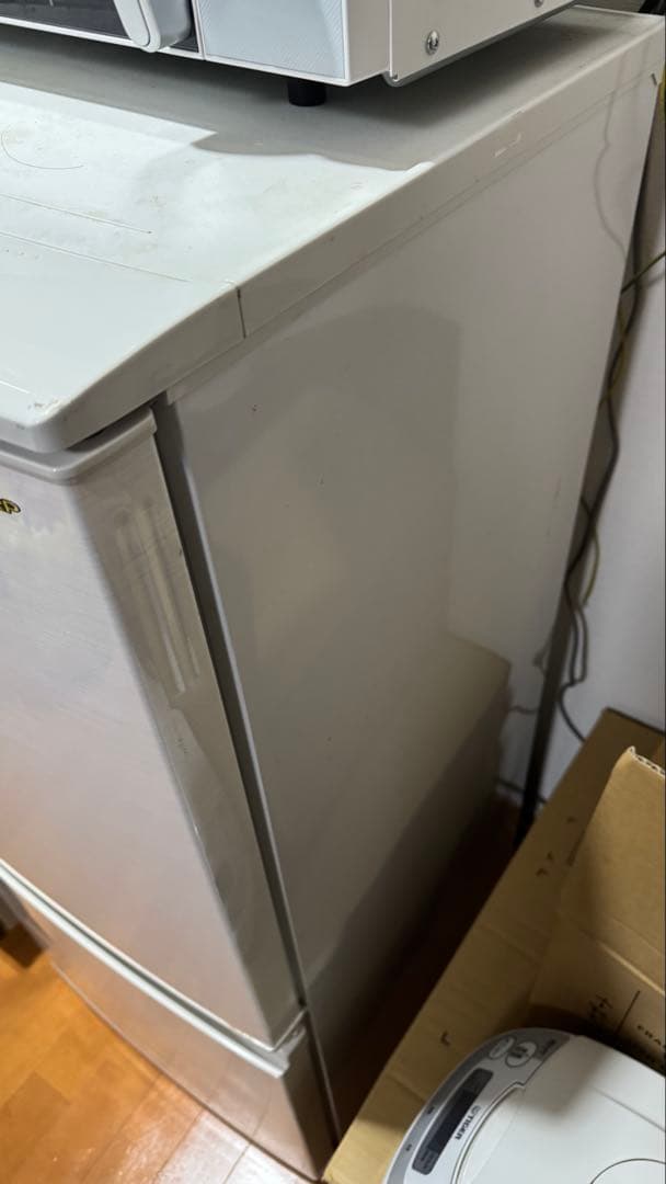 シャープ 冷蔵庫 SJ-D14D-W 137L 2ドア 右・左開き付け替えタイプ