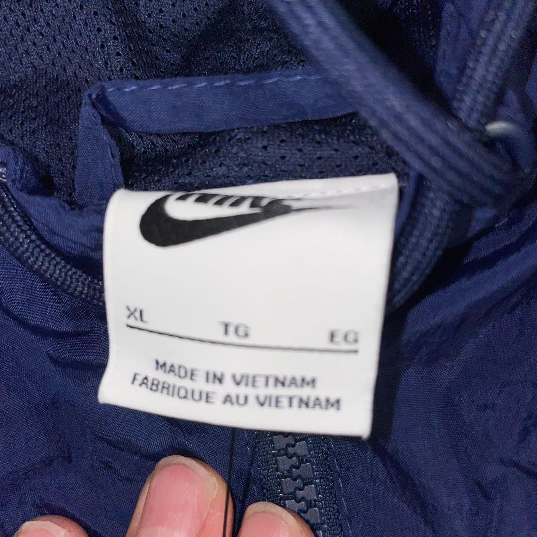 PSG（パリ・サンジェルマン） × Nike のウインドブレーカー　セット