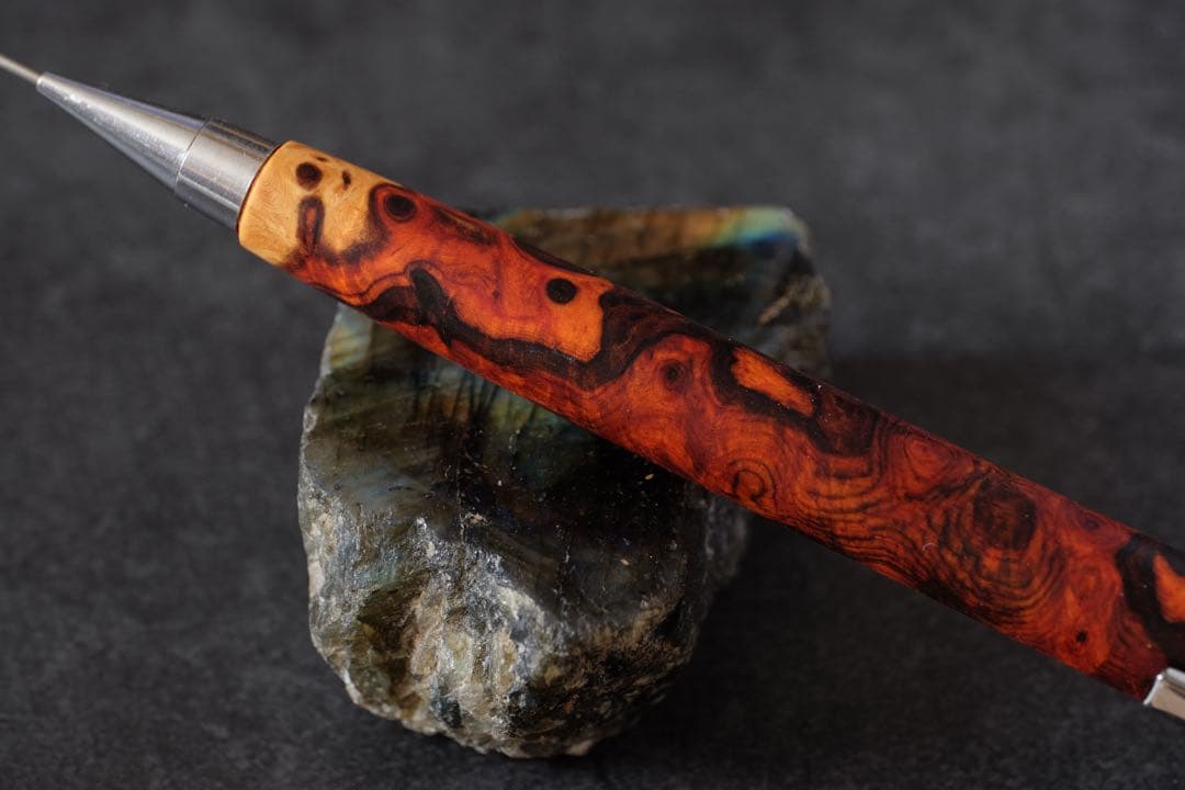 PG5木軸カスタム0214　高村杢工房 製図用シャープペンシル　極上花梨瘤紅白