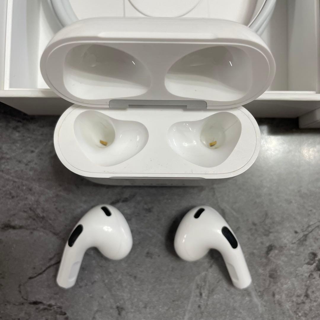 【Apple】AirPods エアポッツ 第3世代 本体 イヤホン純正品