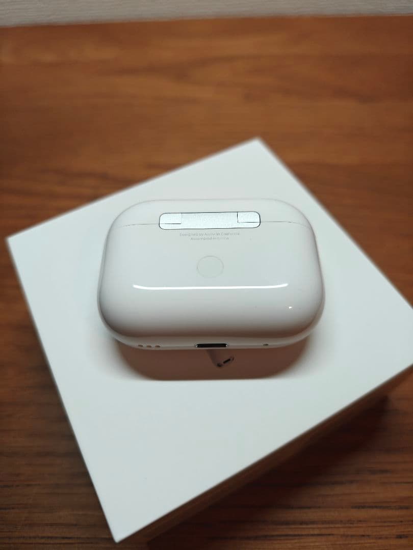 Airpods Pro 第二世代 Lightning端子モデル MQD83J/A