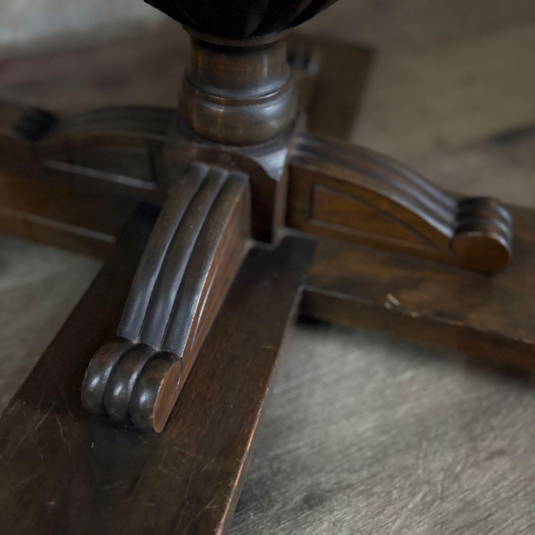 ヴィンテージ　ラウンドテーブル　コーヒーテーブル　クラシカル