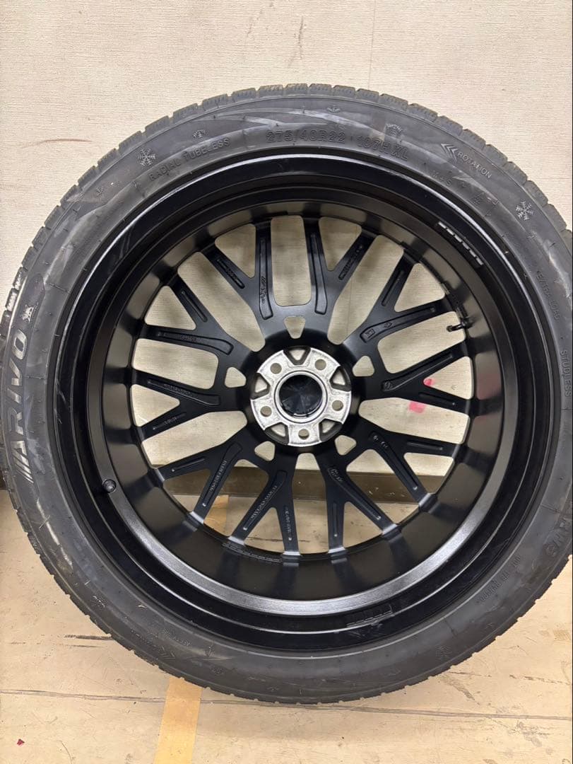 m*8様  x7 タイヤ・ホイールセット 2024年製 22インチ