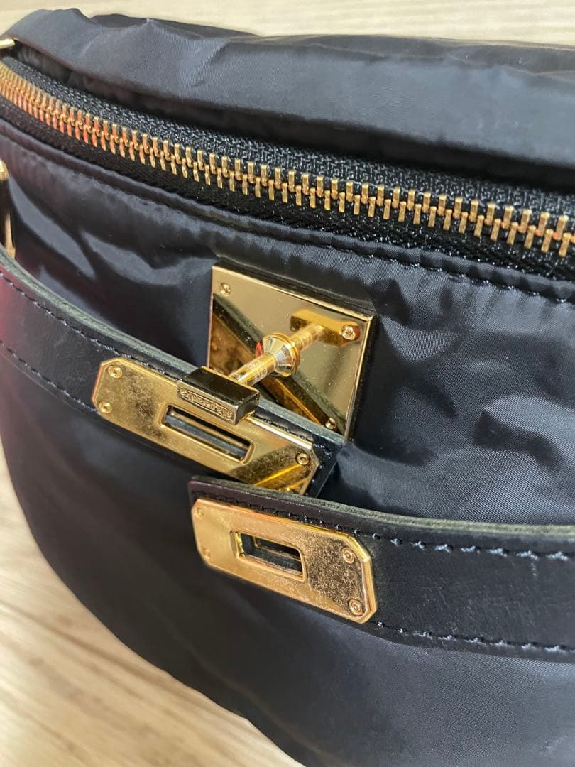 ⭐︎希少　sita parantica ナイロン ボディバッグ 黒