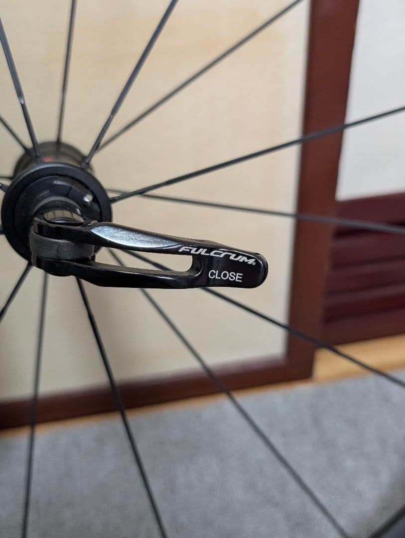 中古美品　フルクラム　レーシングクアトロLG　RACING　QUATTRO　LG