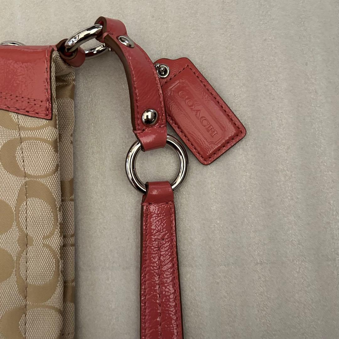 新品未使用　タグ付き　COACH ワンショルダーバッグ 希少花モチーフ ピンク