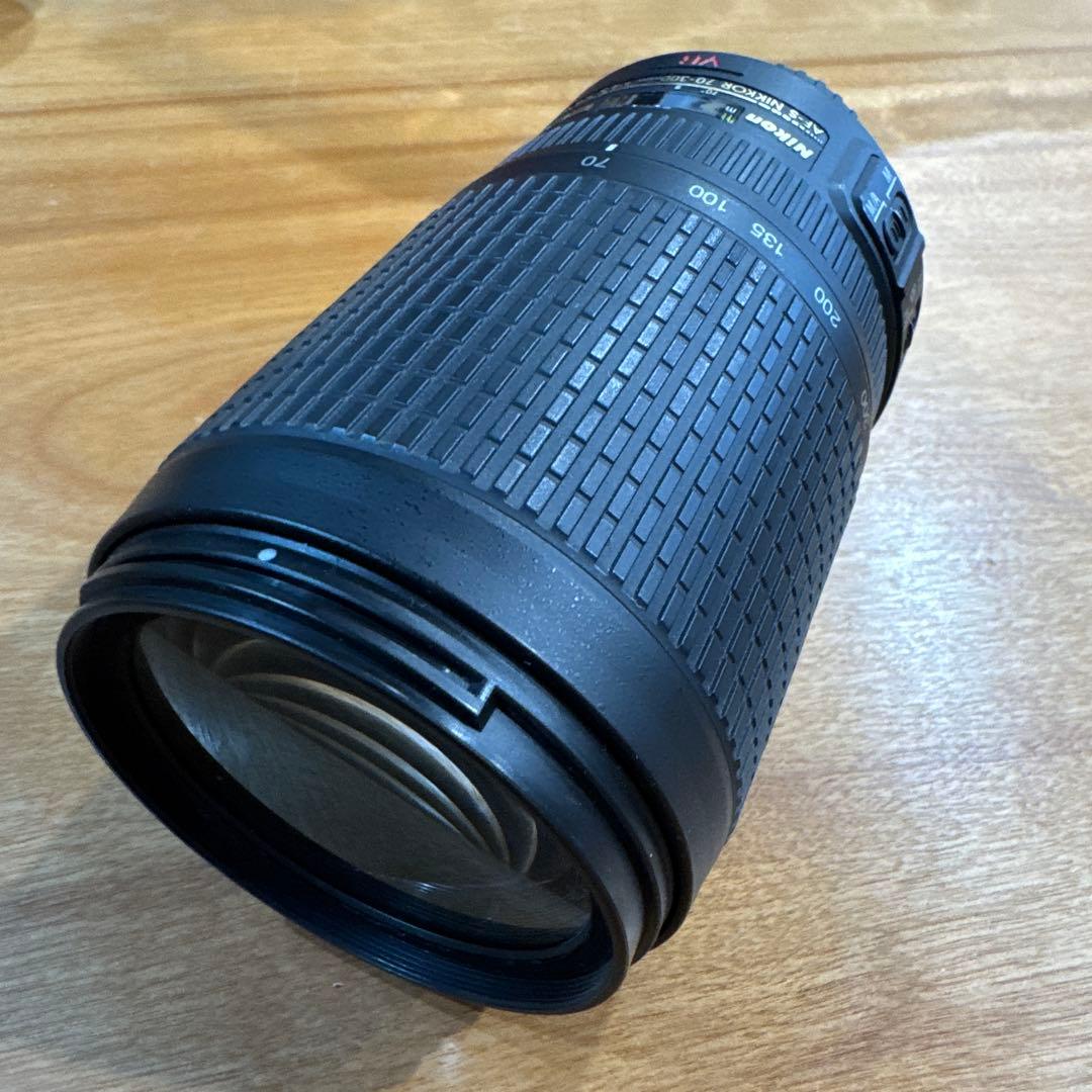 Nikon ズームレンズ