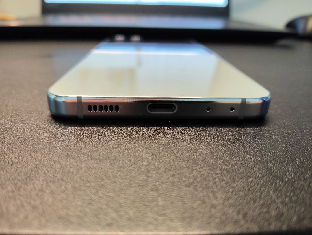 Galaxy Z Flip5 ミント 8/256gb simフリー au版